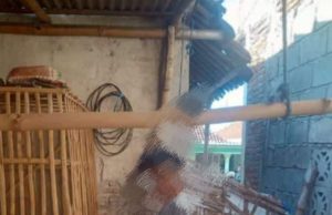 Pemuda di Jombang Gantung Diri Di Kandang Ayam Akibat Depresi