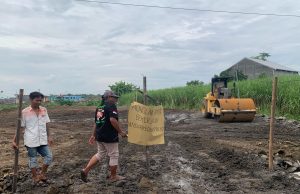 Polemik Warga Bandarkedungmulyo Tuntut Upah Kerja Di PT Platinum Jombang