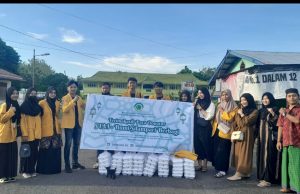 Kekompakan BEM Sekolah Tinggi Agama Islam Bumi Silampari Berbagai Takjil Di Bulan Ramadhan