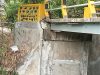 Belum Genap Satu Tahun di Bangun, Jembatan Kabuh Sudah Ambles dan Retak Parah