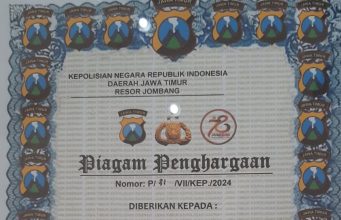 FKUB Kabupaten Jombang Terima Penghargaan dari Kapolres Jombang