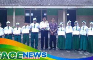 Berdirinya Lembaga Pendidikan ini berawal dari Musholla tua