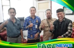 Pengurus Ikatan Wartawan Online Indonesia IWOI Jombang berkunjung ke Bakesbangpol Jombang